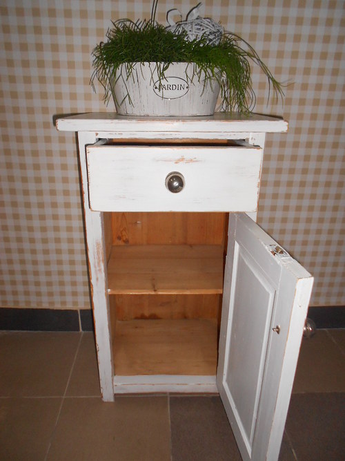 Noční stolek - závan Provence — foto 2