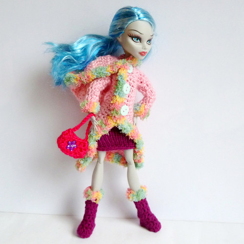 Růžový komplet pro MONSTER HIGH — foto 3