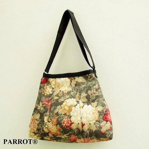 ISABELLA druhá - PARROT® — foto 5
