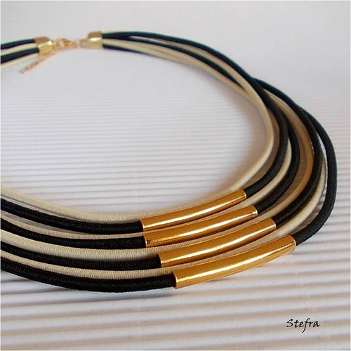 Goldy black - elegantní náhrdelník — foto 3