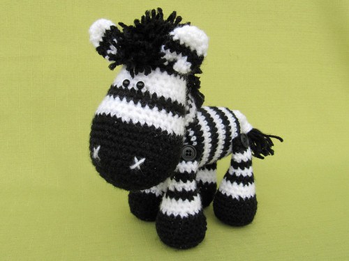 Háčkovaná zebra "Tomík" - návod — foto 3