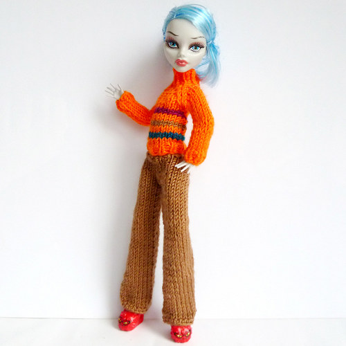 Zimní komplet pro MONSTER HIGH — foto 2