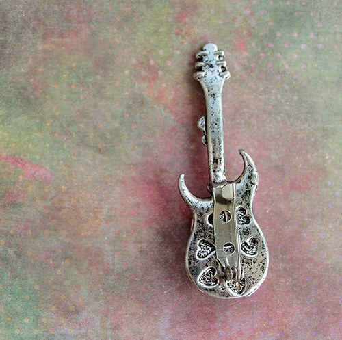 Steampunková kytara — foto 2