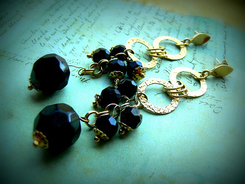 Boucles d'oreilles noires et or — foto 2