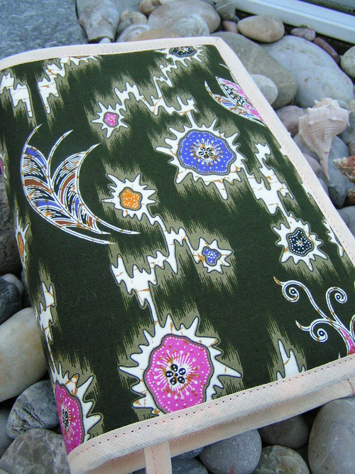 Obal na knihu- batika — foto 2