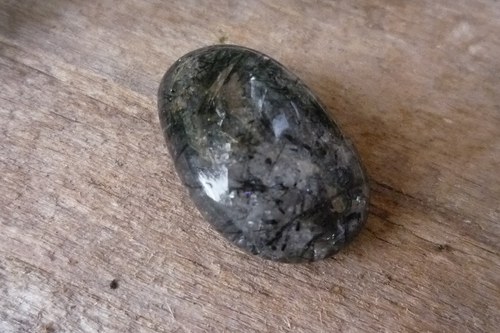 Turmalín v křišťálu L7746 — foto 2