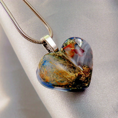 Orgonit srdíčko (C10) *Sagenit***Chalcedon* — foto 4
