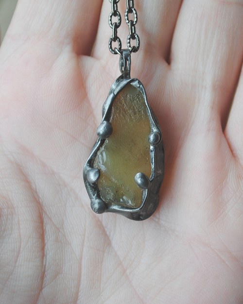 Amulet - žlutý, přírodní opál — foto 2