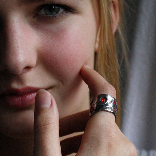 Prstýnek červený — foto 3