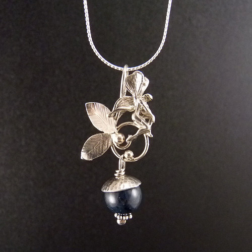 Borůvková víla..amulet — foto 2