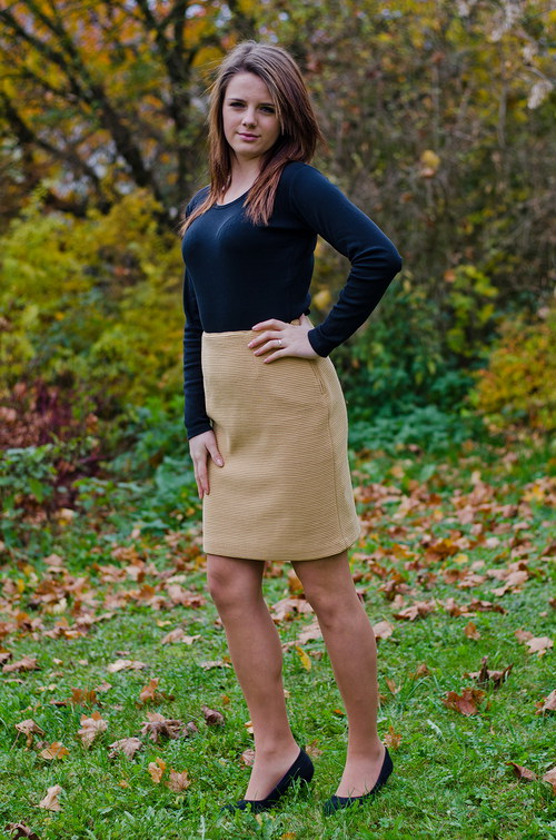 Pouzdrová sukně — foto 2