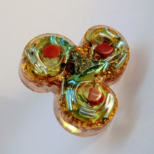 Orgonit * Amulet(1)* Triskel s jaspisem*Láska* — foto 2