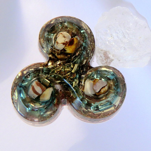 Orgonit * Amulet(3)* Triskel s Jaspisem — foto 4