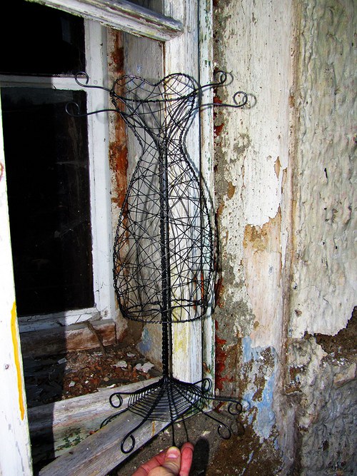 Šatovka... drátovaná šperkovnice — foto 6