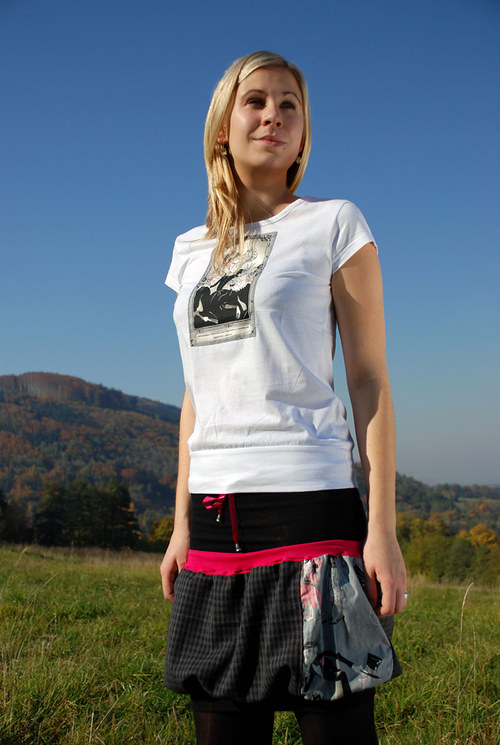 Dámská sukně s grafikou — foto 2