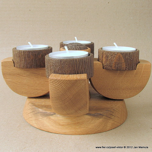 JIŽNÍ KŘÍŽ adventní svícen — foto 3