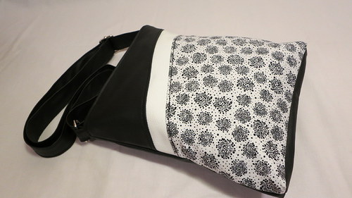 Black and white exclusive-small — foto 2