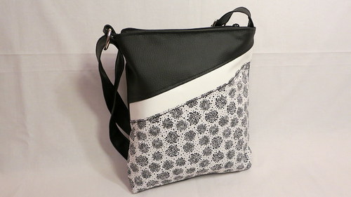 Black and white exclusive-small — foto 3