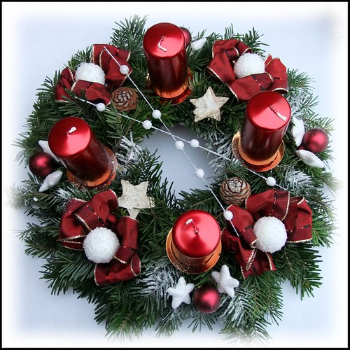Adventní věnec - chvojový bordó — foto 2