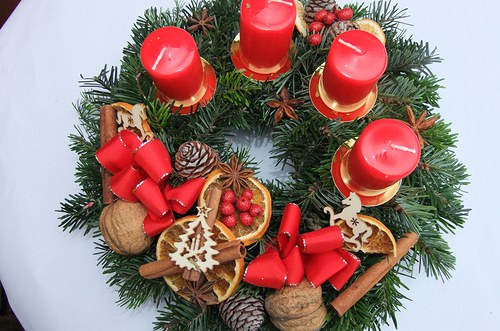 Adventní věnec - klasický červený — foto 2