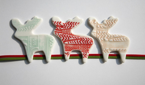 Los červený (porcelánová brož) — foto 3