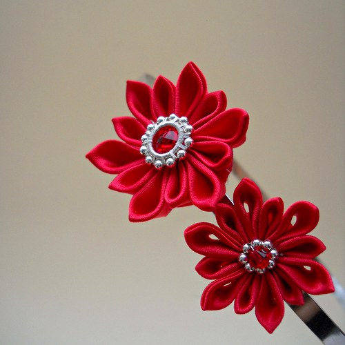 Kanzashi čelenka Cherry — foto 3