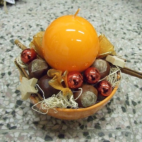 Oranžový svícen — foto 2