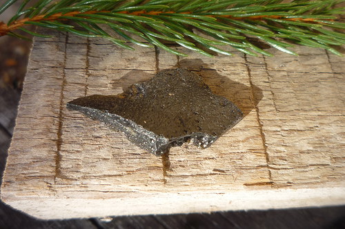 Tektit, meteorit č. L8317 — foto 2