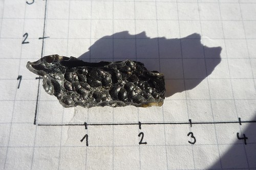 Tektit, meteorit č. L8327 — foto 3