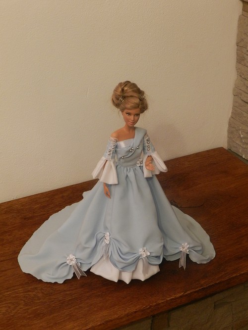 Šatičky pro Barbie — foto 2