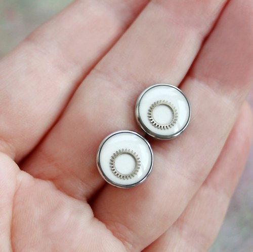 White circles — foto 2
