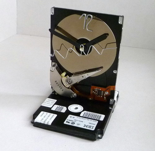 Hodiny z HDD 24 — foto 2