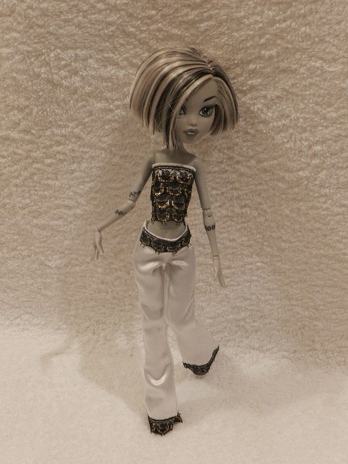 Obleček pro Monster high — foto 2