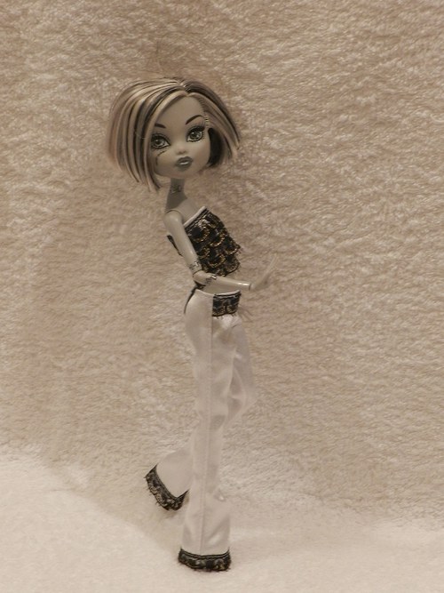Obleček pro Monster high — foto 3