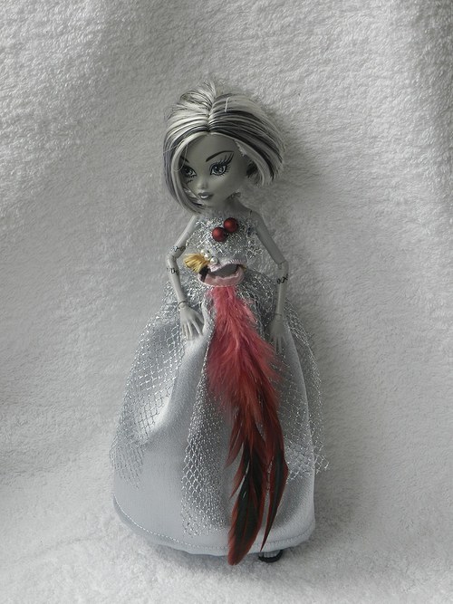 Obleček pro Monster high — foto 2