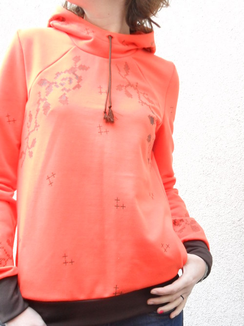 Mikina — foto 3