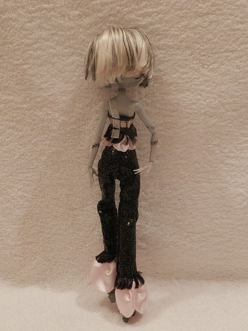 Obleček pro Monster high — foto 6
