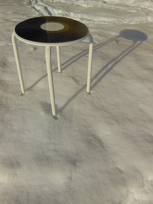 Sněhobílá stolička vinylka — foto 5