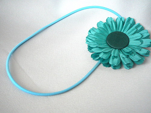 Čelenka tyrkysová gerbera. — foto 2