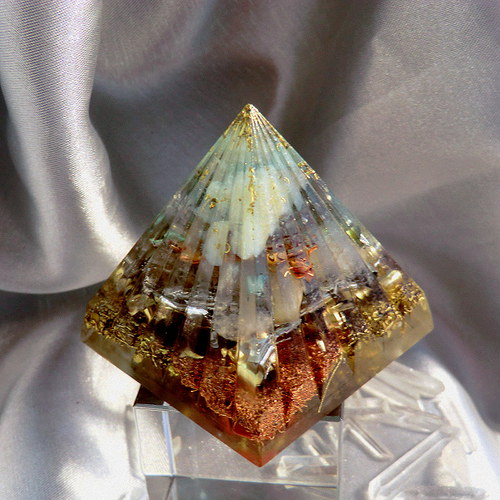 Orgonit* (4)Velká pyramida/Broušená *IRIS* — foto 6