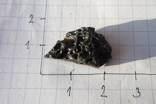 Tektit, meteorit č. L8748 — foto 3