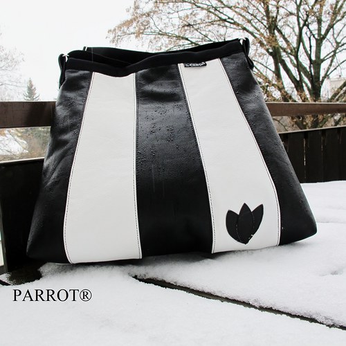 Kožená BLACK @ WHITE - PARROT® — foto 2