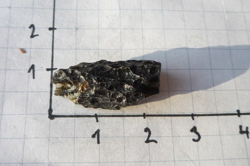 Tektit, meteorit č. L8845 — foto 3