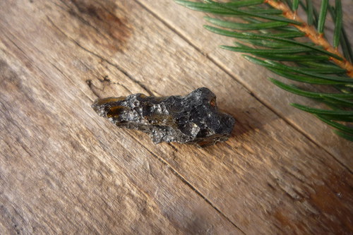 Tektit, meteorit č. L8862 — foto 2