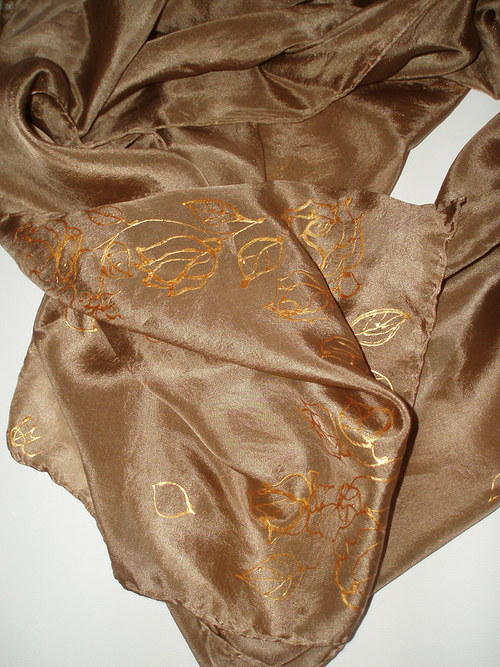 Hnědá šála Gold Roses — foto 5