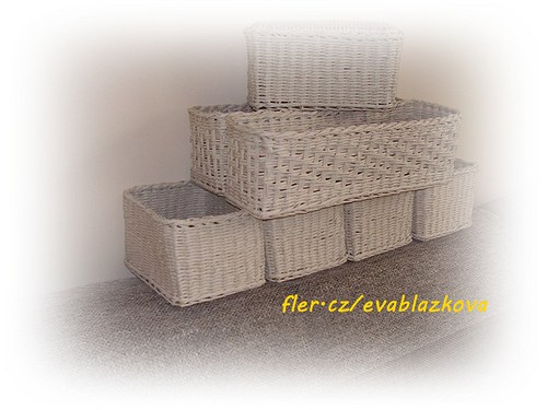Souprava košíčků v bílém....... — foto 3