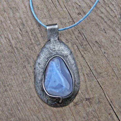 Éterická – náhrdelník s chalcedonem — foto 3