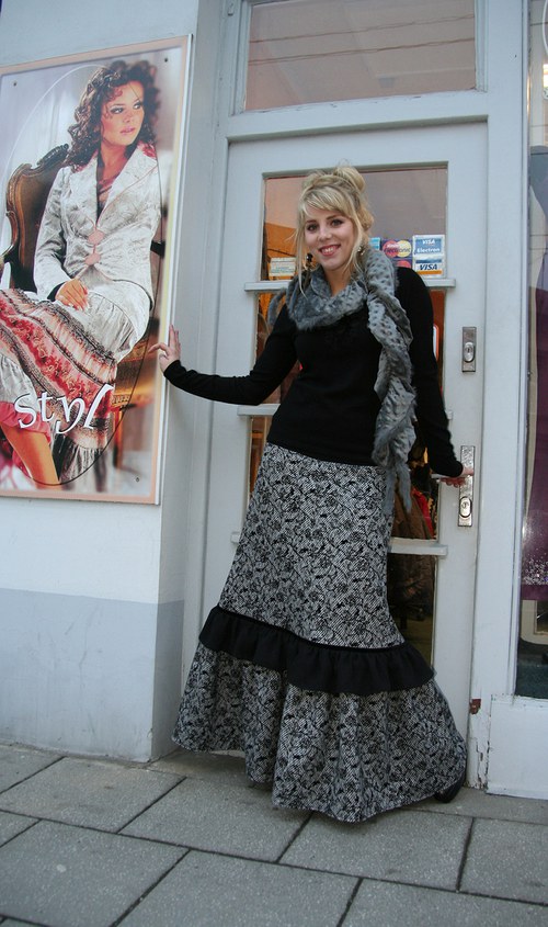 V sametovém duchu:-) - sukně — foto 2