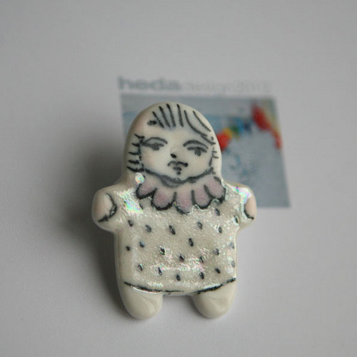 Ono Hedvábínka (porcelán.brož) — foto 3