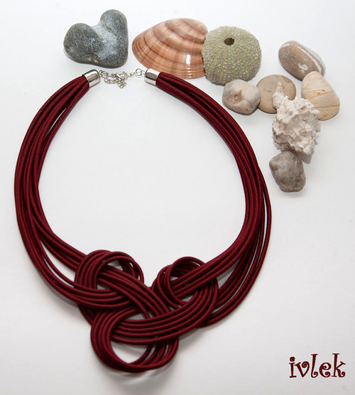 Náhrdelník - v eleganci s uzly — foto 2